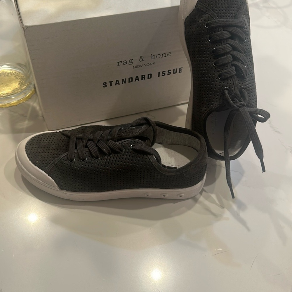 Rag & Bone women's Sneaker size US 8